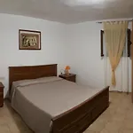 Elisa Chia 200 M Su Giudeu Appartement