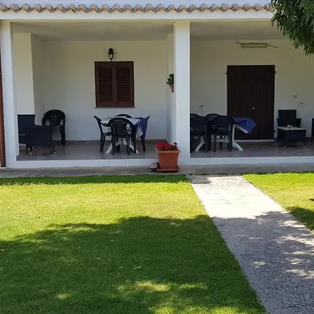 Elisa Capo Spartivento Chia Domus De Maria